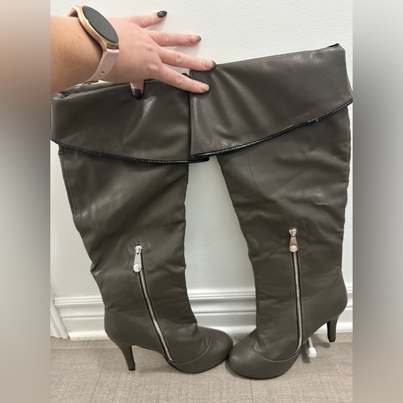 Grey Slouch Boots - Picture 7 of 9